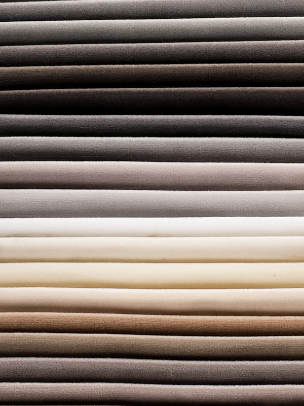 Sofa Peacock Kain beludru kusut